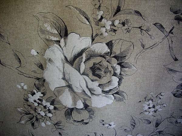 Tissu au mètre – Bouquet de fleurs blanches et grises