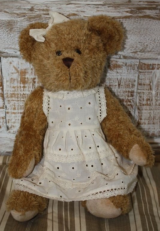 Peluche - OURS FILLE ROBE BRODEE