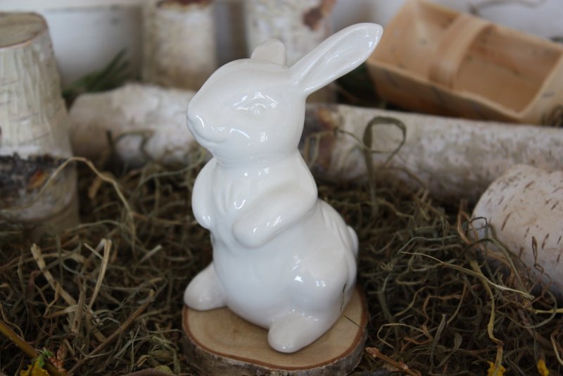 Personnage de Pâques – Le lapin blanc de Pâques