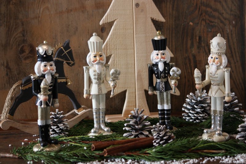 Personnage de Noël – Le soldat Casse-noisette blanc avec sa sucette
