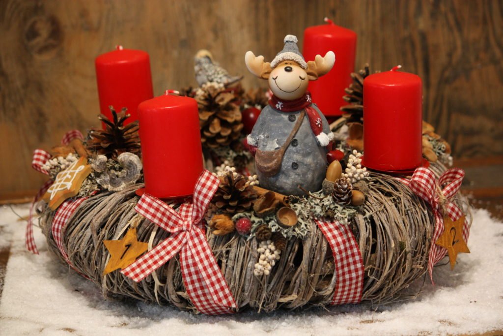 Couronne de l’Avent – Le renne et sa besace de Noël
