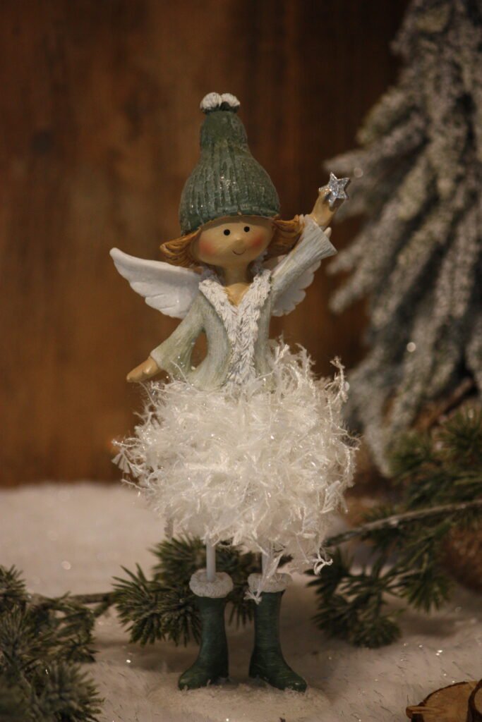 Personnage de Noël – La petite ange avec une étoile argentée