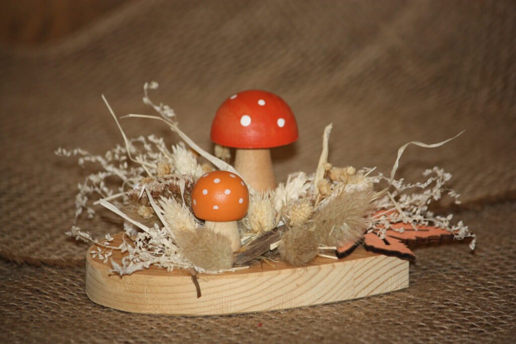 Décoration automnale – Deux petits champignons en automne