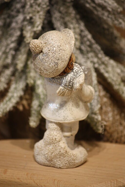 Personnage de Noël - Le petit garçon avec son bonnet d'hiver – Image 3