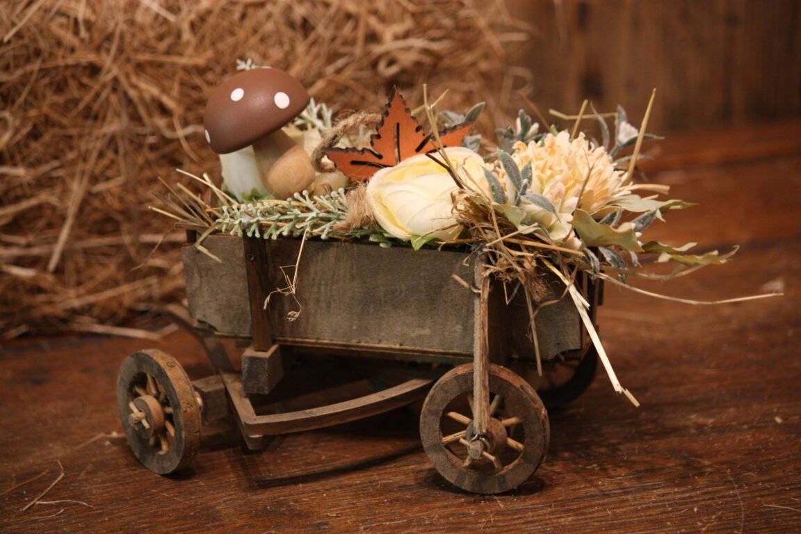 Décoration automnale - La petite charrette d'automne – Image 2
