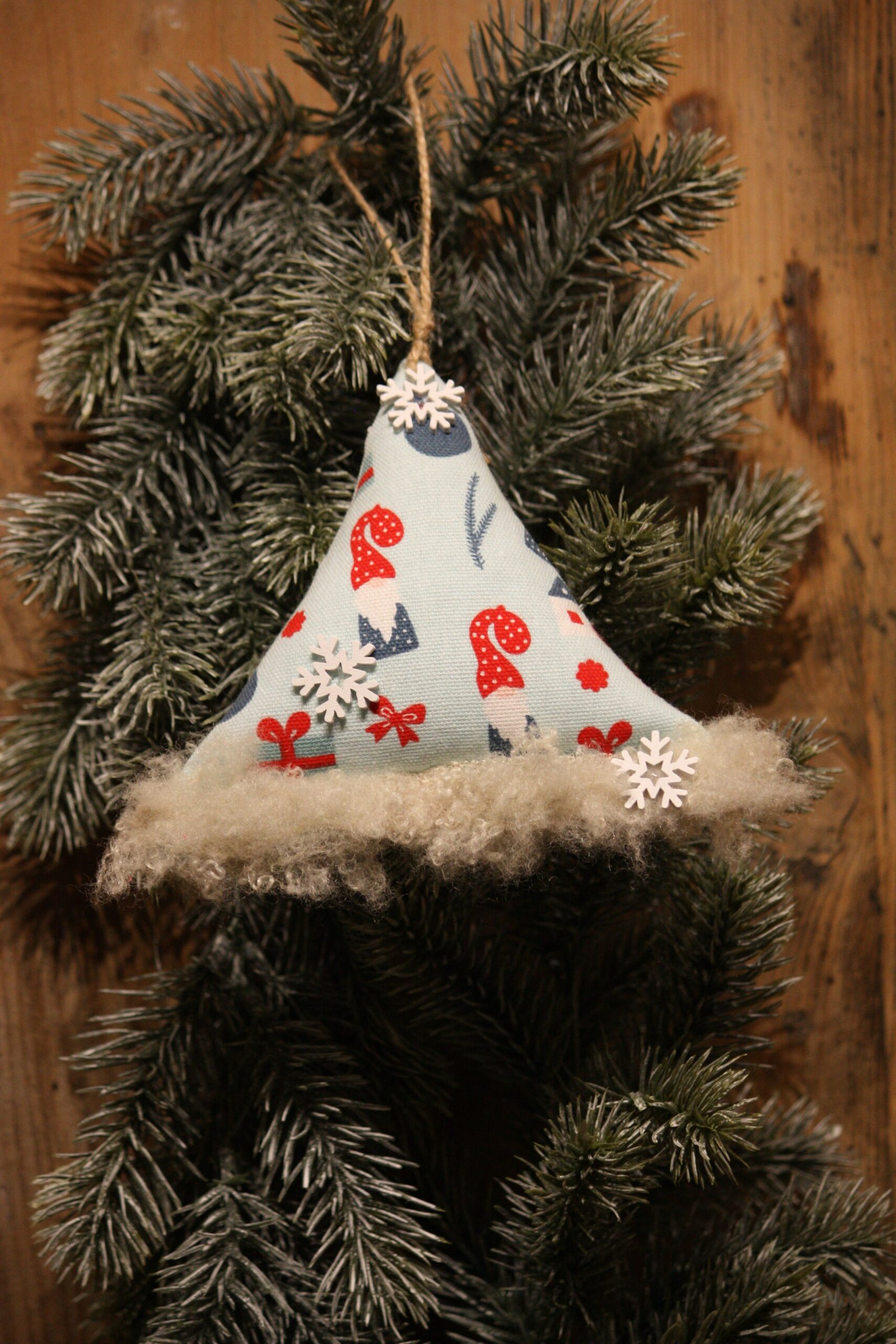 Suspension de Noël - Mon beau petit sapin bleu enneigé