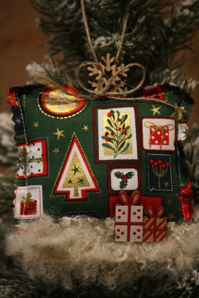 Petit coussin – Noël et ses flocons de neige