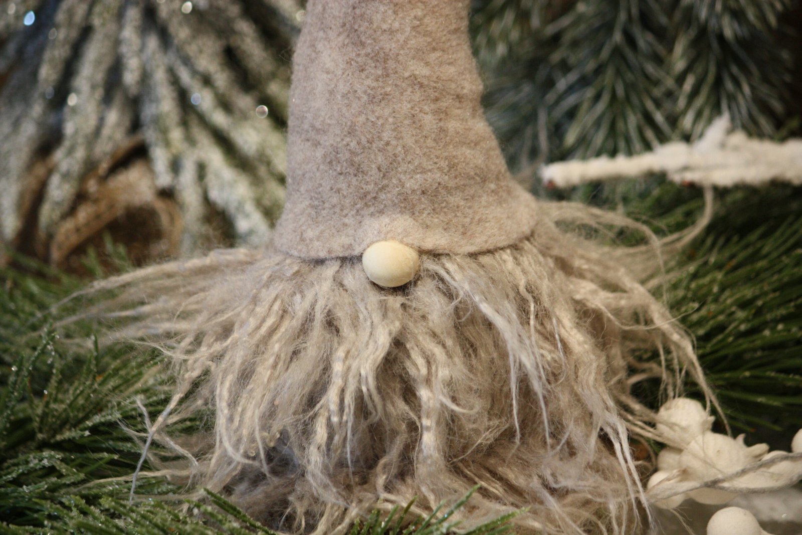 Lutin - Le lutin au long bonnet beige – Image 2