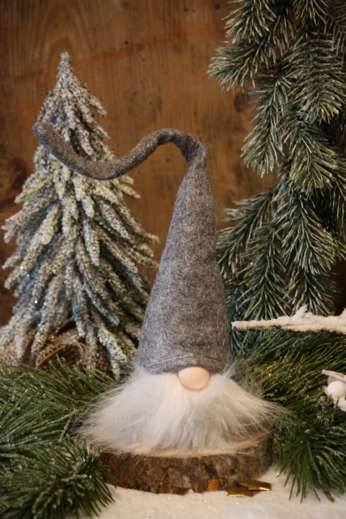 Lutin – Le lutin au long bonnet gris