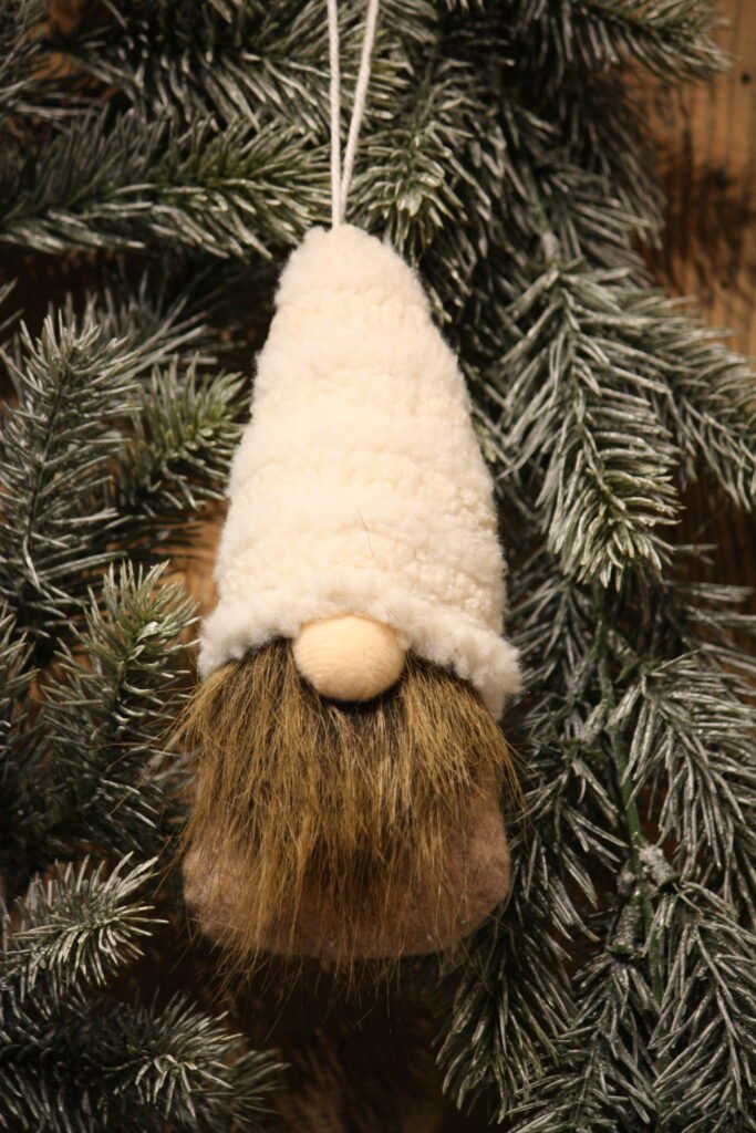 Lutin – Le petit lutin au bonnet écru