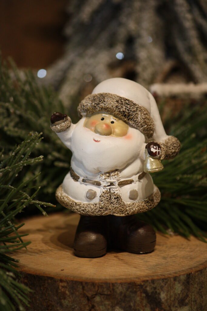 Personnage de Noël – Le petit lutin avec sa petite cloche
