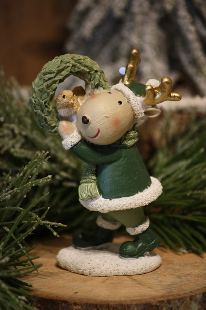 Personnage de Noël – Le petit renne avec sa petite couronne et son oiseau
