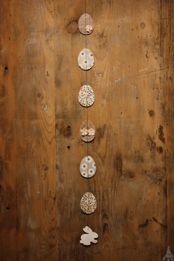 Suspension de Pâques – La balade des 7 petits oeufs de Pâques