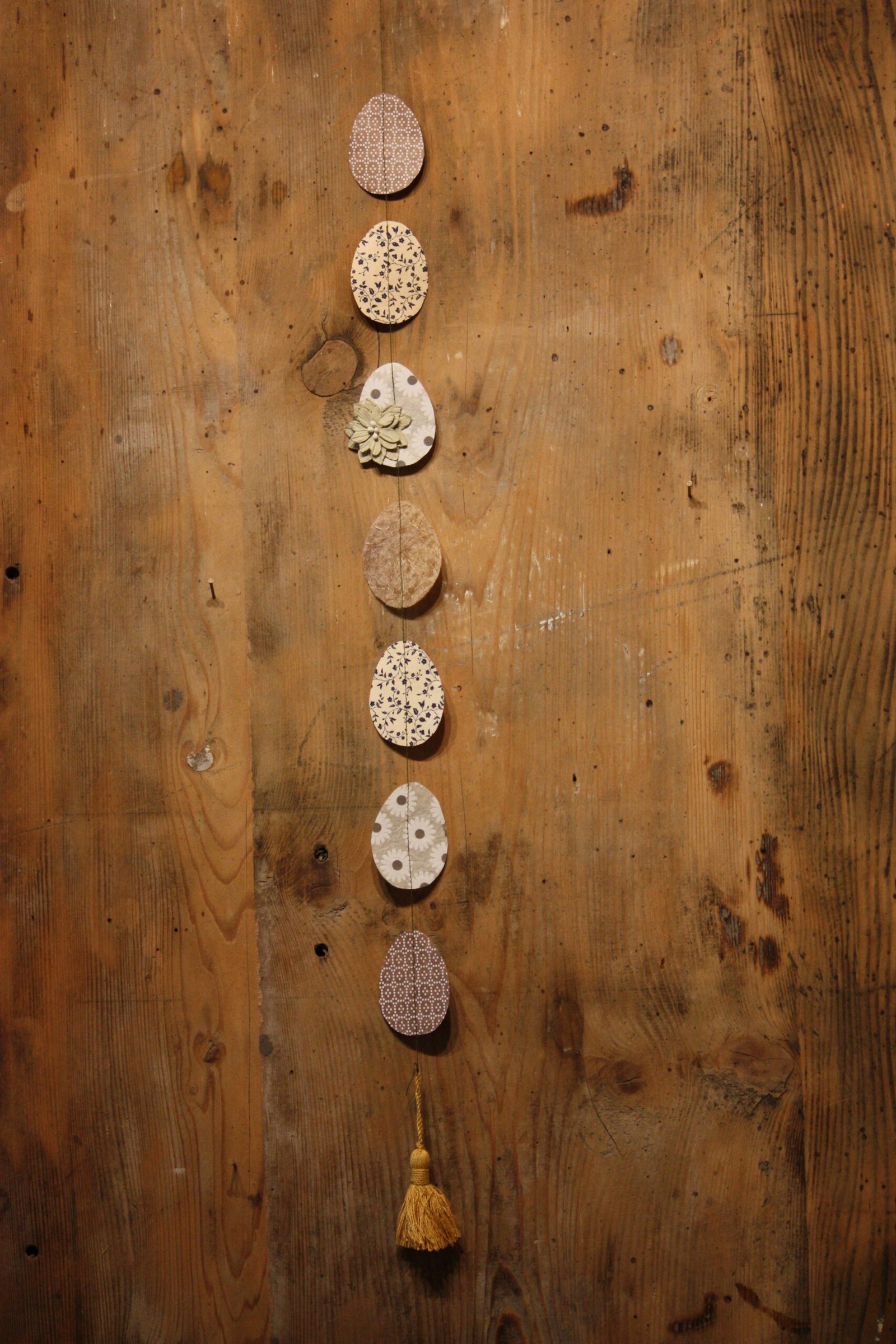 Suspension de Pâques - La balade des 7 petits oeufs et du petit pompon de Pâques