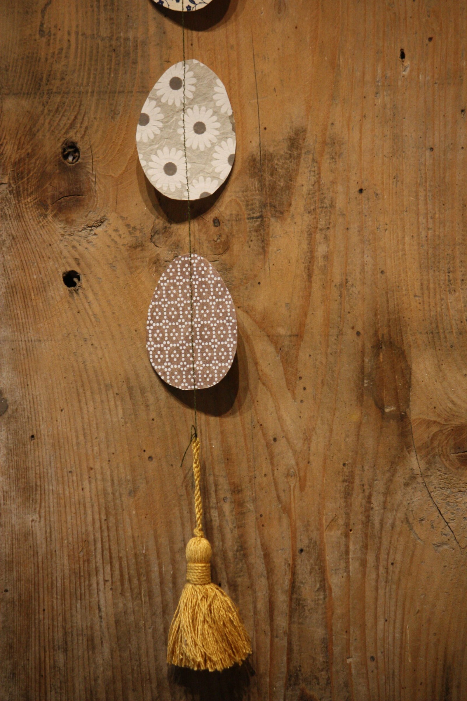 Suspension de Pâques - La balade des 7 petits oeufs et du petit pompon de Pâques – Image 2