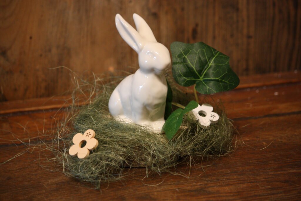 Personnage de Pâques – Le lapinou blanc