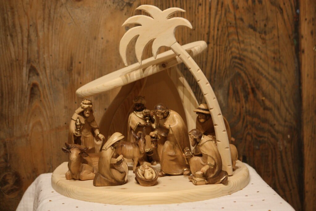 Crèche – La nativité à l&rsquo;ombre du Palmier