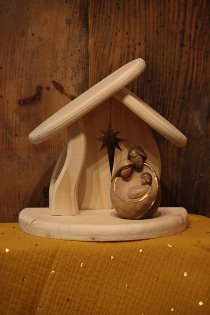 Crèche – Étable étoilée + la tendre famille