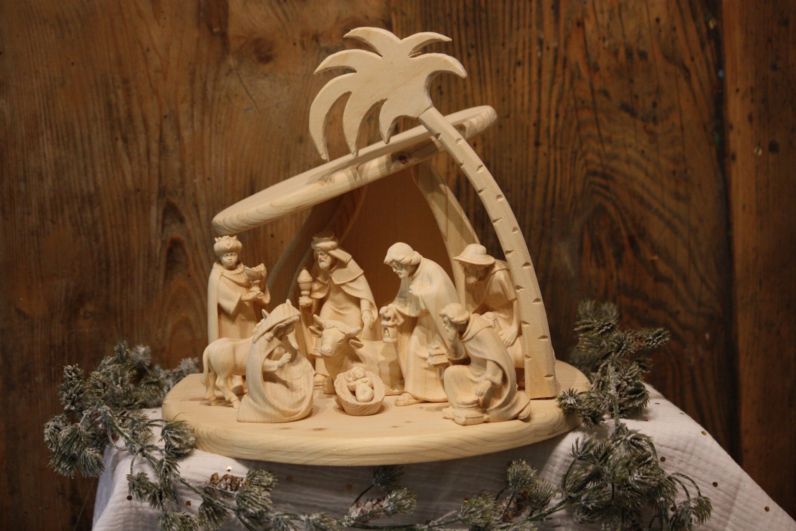 Crèche - La nativité à l'ombre du petit palmier
