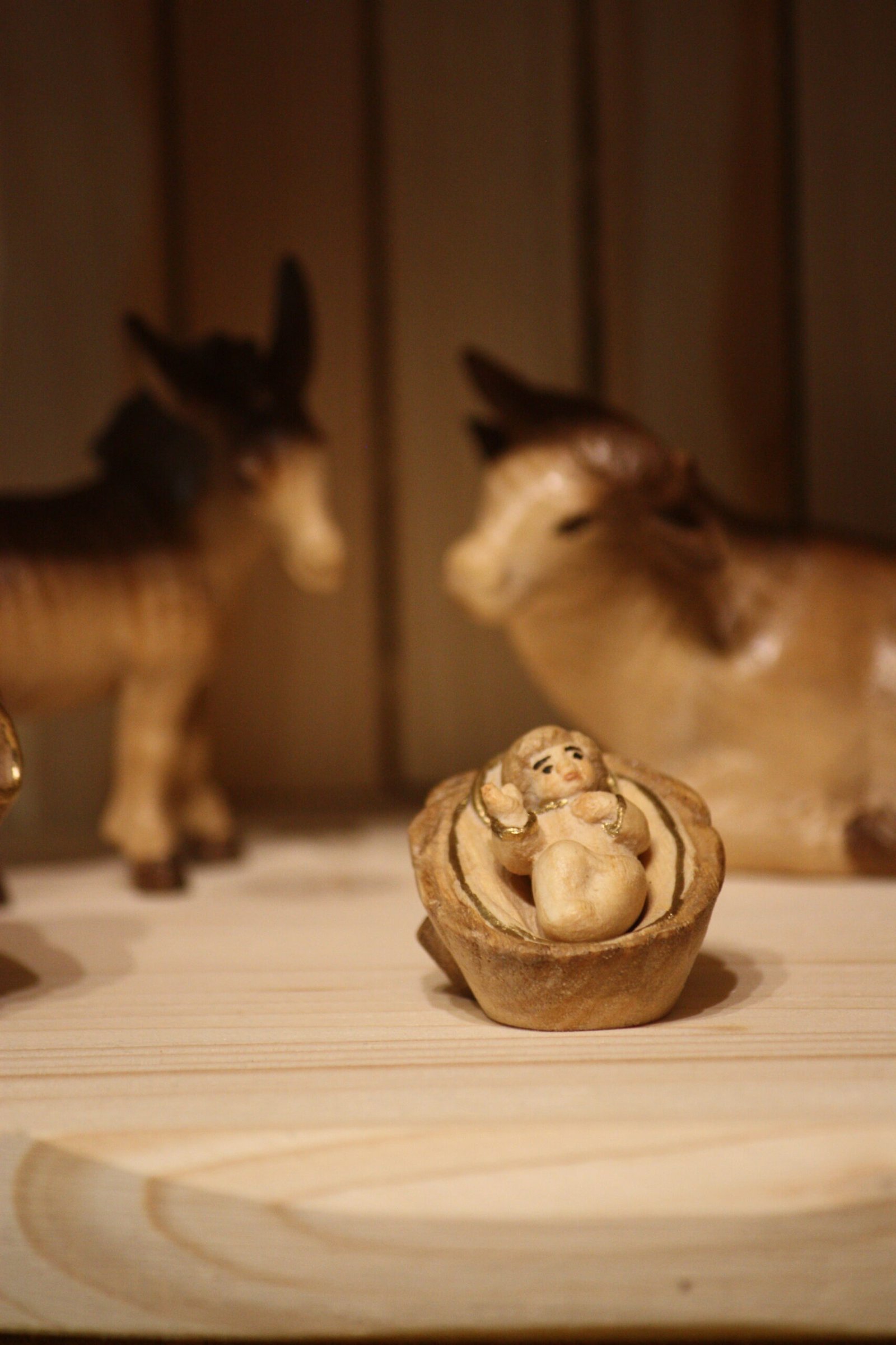 Crèche - La petite étable + la tendre famille avec le berger – Image 4